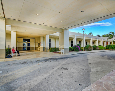 4602 Ne Martinique Way - Photo Thumbnail 75