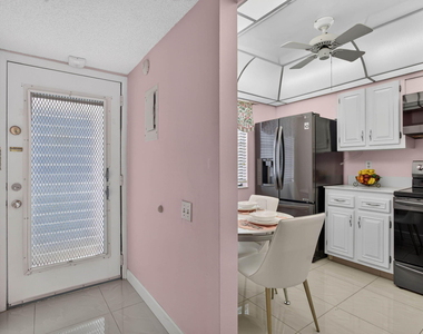 4602 Ne Martinique Way - Photo Thumbnail 28