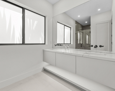 1317 Tangelo Isle - Photo Thumbnail 18