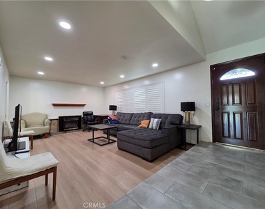 17114 Ridge Park Drive - Photo Thumbnail 4