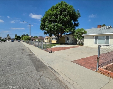 1695 1/2 James Pl - Photo Thumbnail 1