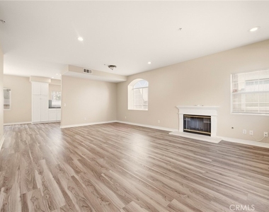 1115 Fairview - Photo Thumbnail 5