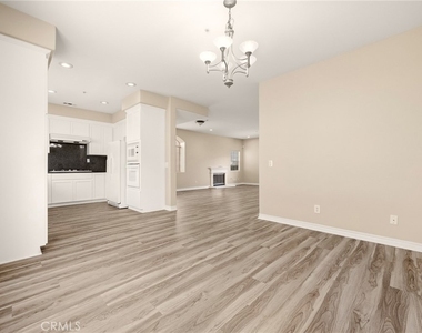 1115 Fairview - Photo Thumbnail 10