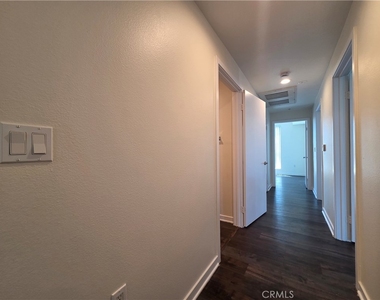 1836 Sichel Street - Photo Thumbnail 5