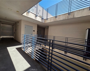 1836 Sichel Street - Photo Thumbnail 13