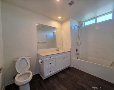 1836 Sichel Street - Photo Thumbnail 8
