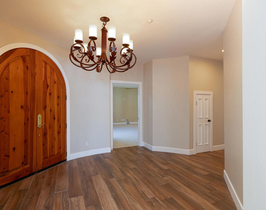 4211 W Hemlock Street - Photo Thumbnail 13