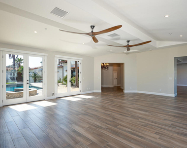 4211 W Hemlock Street - Photo Thumbnail 8
