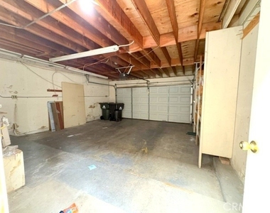 2840 Oak Creek Drive - Photo Thumbnail 11