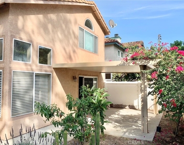 15686 Altamira Drive - Photo Thumbnail 14