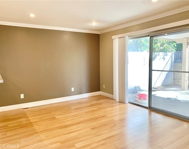 15686 Altamira Drive - Photo Thumbnail 3