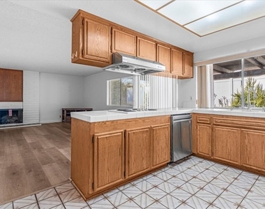20456 Tam Oshanter Drive - Photo Thumbnail 6