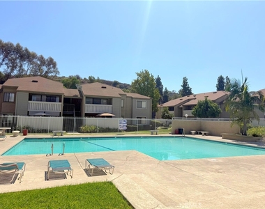 34 Carriage Way - Photo Thumbnail 26