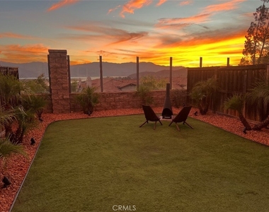15423 Park Point - Photo Thumbnail 1