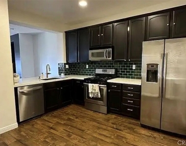 15423 Park Point - Photo Thumbnail 7