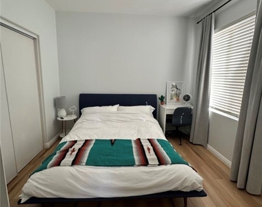 15423 Park Point - Photo Thumbnail 23