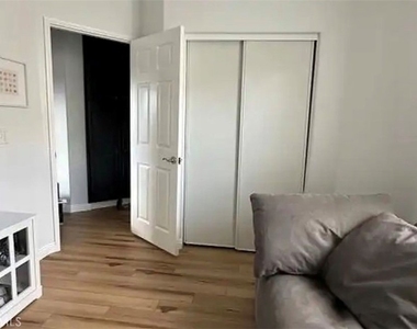 15423 Park Point - Photo Thumbnail 16