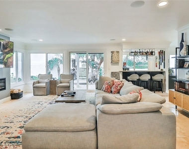 4658 Tam Oshanter Drive - Photo Thumbnail 7