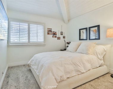 4658 Tam Oshanter Drive - Photo Thumbnail 27
