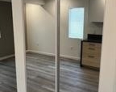 3720 Kelton - Photo Thumbnail 4