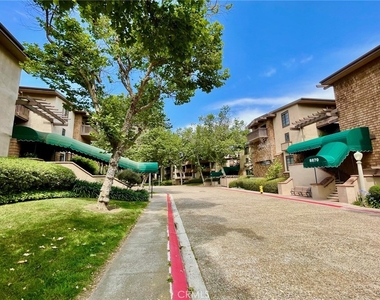 8840 Villa La Jolla Drive - Photo Thumbnail 23