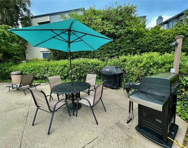 8840 Villa La Jolla Drive - Photo Thumbnail 15