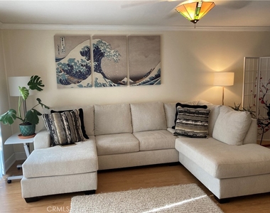 8840 Villa La Jolla Drive - Photo Thumbnail 5