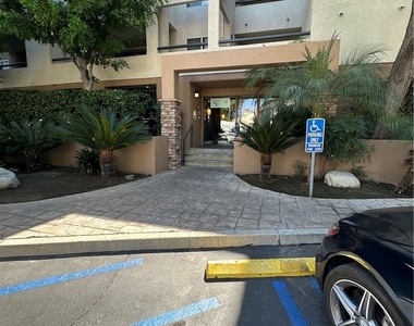 5525 Canoga - Photo Thumbnail 5