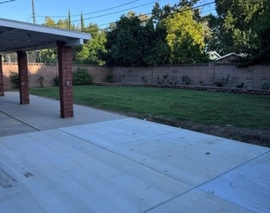23740 Welby Way - Photo Thumbnail 25
