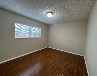23740 Welby Way - Photo Thumbnail 19