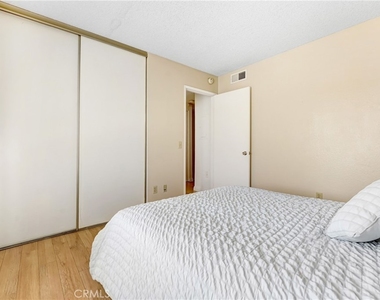 9531 Sepulveda Blvd - Photo Thumbnail 16
