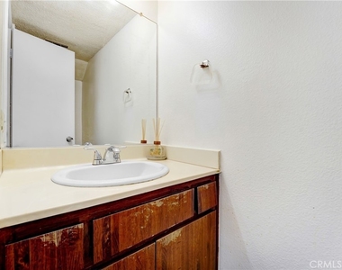 9531 Sepulveda Blvd - Photo Thumbnail 9