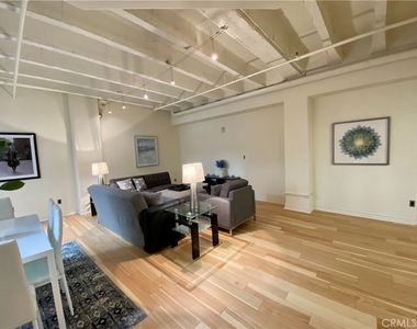 312 W 5th Street - Photo Thumbnail 11