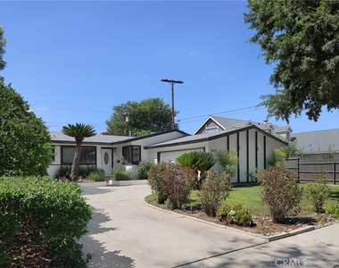 6629 Melba Ave - Photo Thumbnail 1