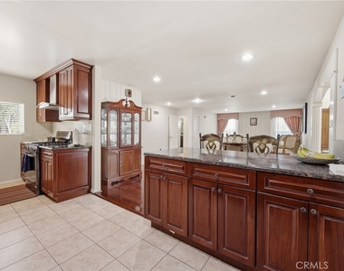 22248 Leadwell - Photo Thumbnail 22