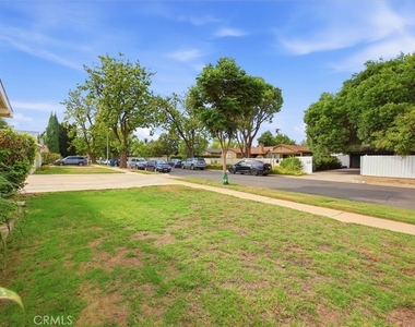 22248 Leadwell - Photo Thumbnail 5
