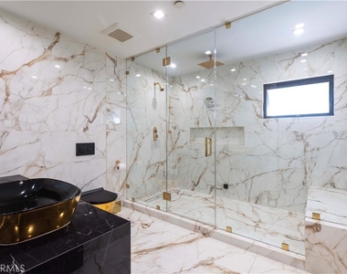2125 Ashington Drive - Photo Thumbnail 15