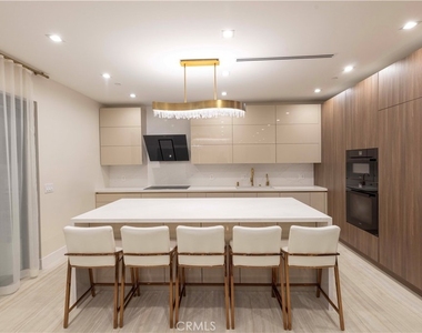 2125 Ashington Drive - Photo Thumbnail 9
