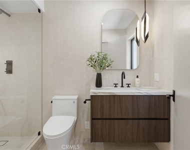2638 Zorada Drive - Photo Thumbnail 24