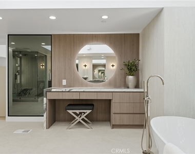 2638 Zorada Drive - Photo Thumbnail 32