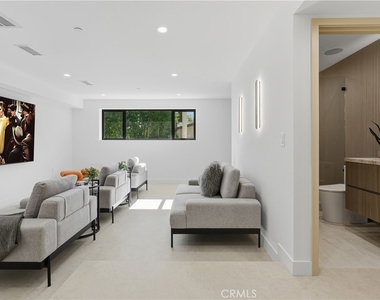 2638 Zorada Drive - Photo Thumbnail 12