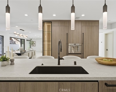 2638 Zorada Drive - Photo Thumbnail 8