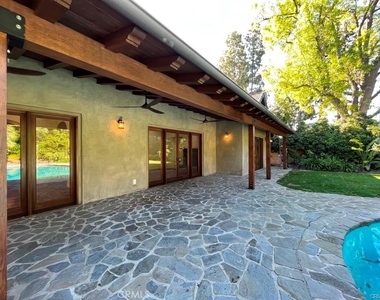 5645 Manton - Photo Thumbnail 24