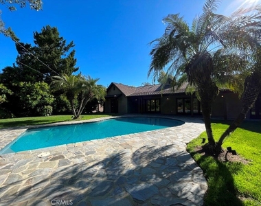 5645 Manton - Photo Thumbnail 25