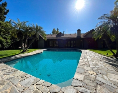 5645 Manton - Photo Thumbnail 27