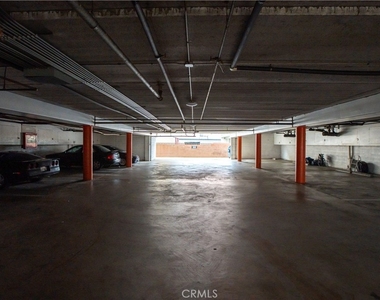 4015 W 137th Street - Photo Thumbnail 17