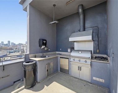 825 E 4th - Photo Thumbnail 7