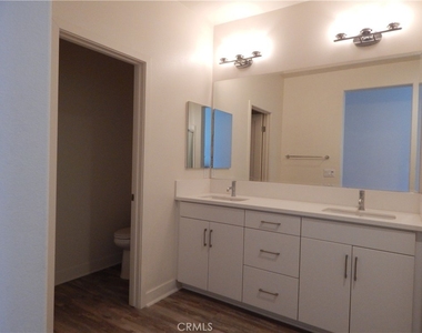 9046 Garvey - Photo Thumbnail 17
