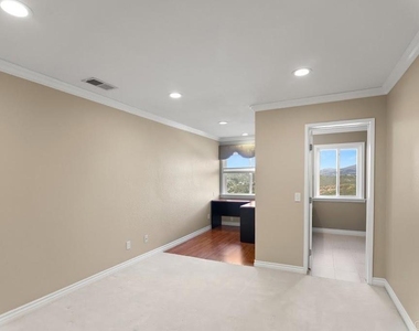 12046 Windom Peak Way - Photo Thumbnail 13