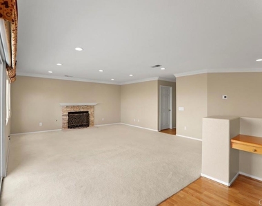 12046 Windom Peak Way - Photo Thumbnail 7